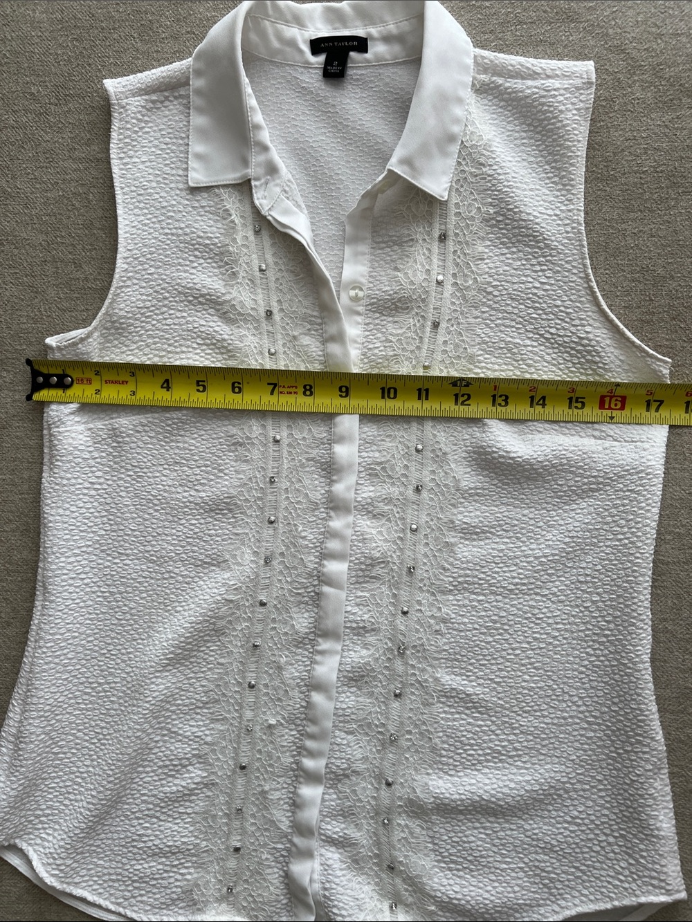 Ann Taylor Sleeveless White Textured Blouse - Picture 8 of 11